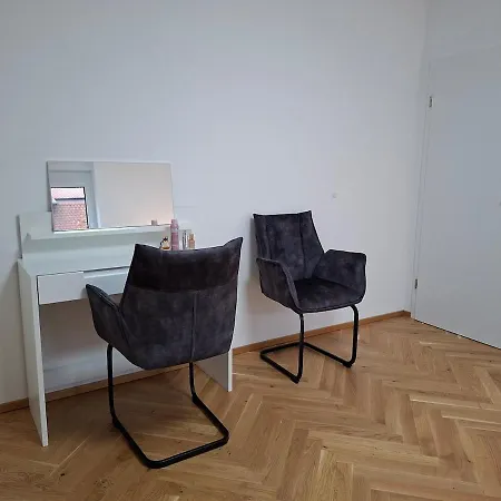 Ravensburg City Apartment *
