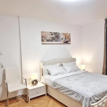 Апартаменты Ravensburg City Apartment *