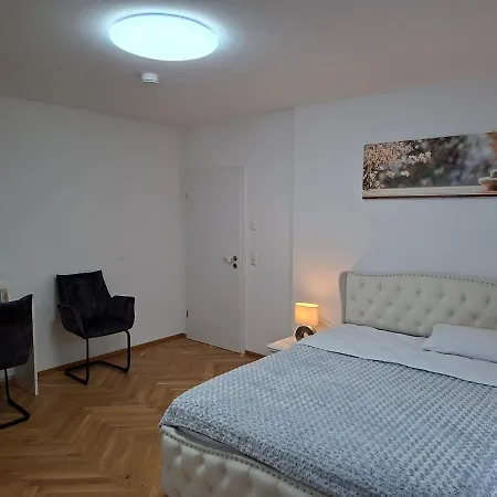 Ravensburg City Apartment شقة